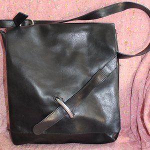 Black Crossbody Bag Unique Metal Closure W/Strap